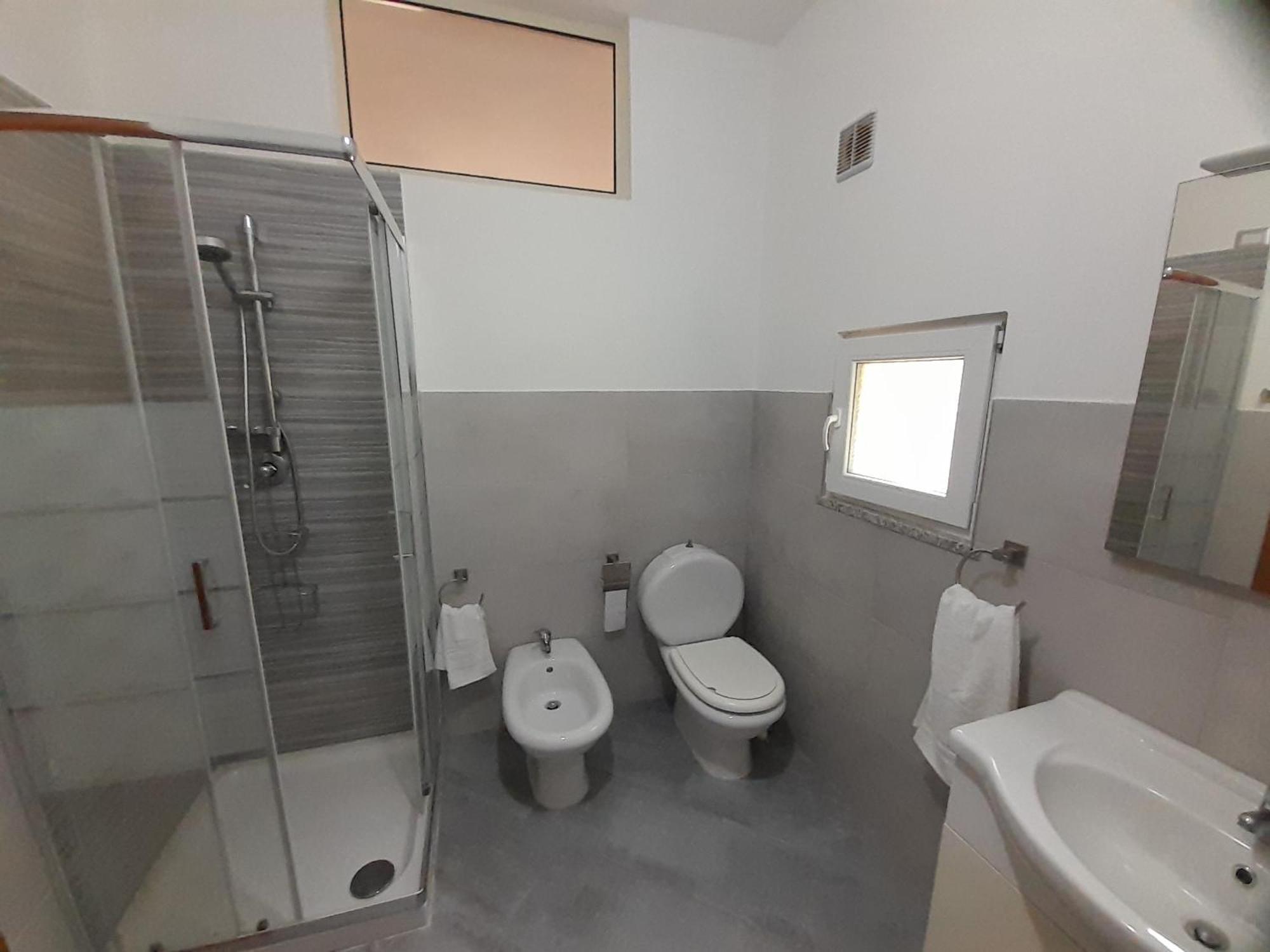 Mare E Storia Da Sabrina Villa Sassari Bilik gambar